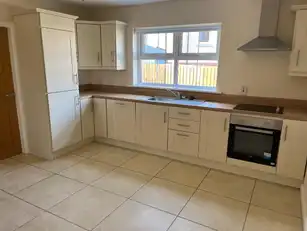 21 Hutton DriveImage 4
