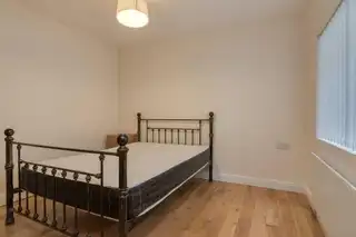 Flat 1 67 Ulsterville AvenueImage 6