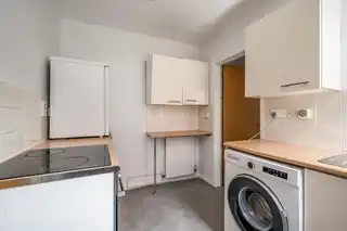 Flat 1 43 Malone AvenueImage 5