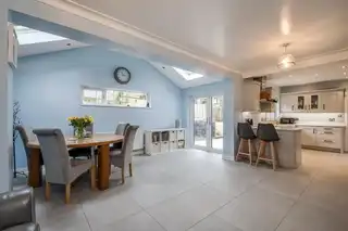 3 Brerton CrescentImage 9