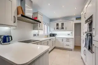 3 Brerton CrescentImage 7