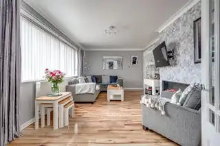 3 Brerton CrescentImage 6