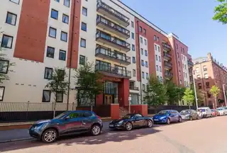 510 81 Adelaide StreetImage 3