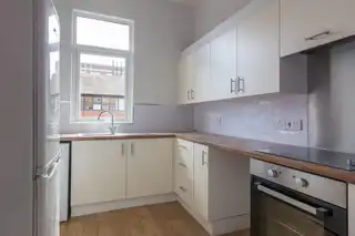 Flat 2 57 Fitzwilliam StreetImage 5