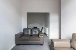 Flat 2 57 Fitzwilliam StreetImage 3