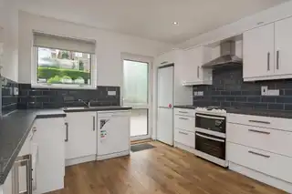 30 Beechgrove DriveImage 5
