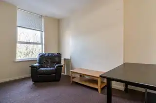 Flat 2 19 Cameron StreetImage 5