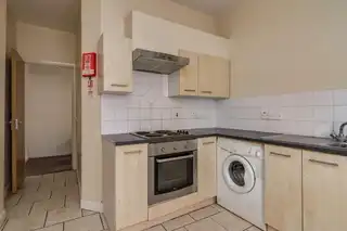 Flat 2 19 Cameron StreetImage 6