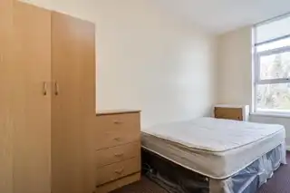 Flat 2 19 Cameron StreetImage 8