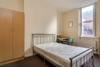 Flat 2 19 Cameron StreetImage 7