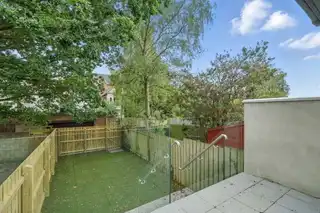 14 Lisburn AvenueImage 13