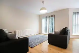 39 Park RoyalImage 3