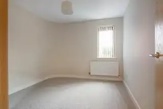 39 Park RoyalImage 11