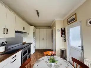 110 Glen RoadImage 14