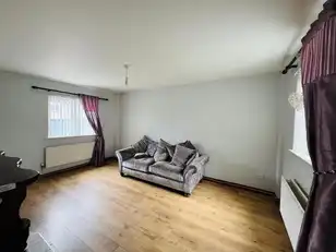 16 Abbots WalkImage 4