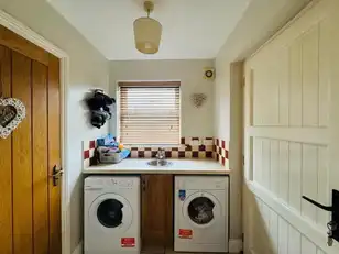 6 Fincairn Cottage SquareImage 4
