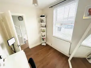 17 Cliftonville AvenueImage 7