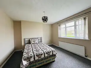 25 Creggan BroadwayImage 11