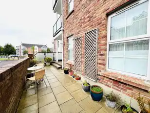 48 Waterfoot ParkImage 16