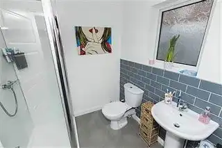 80 Chadwick StreetImage 10