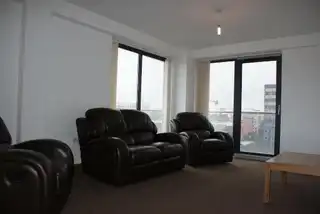 48 20 Wellwood StreetImage 4