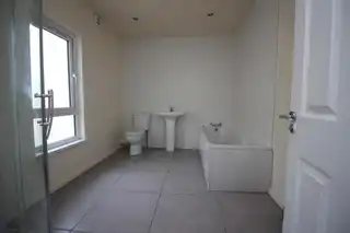 125 Agincourt AvenueImage 5