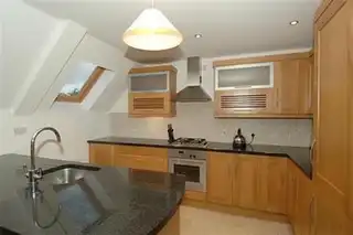 Apartment 16 1 Deramore Park SouthImage 4