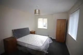 2B 28 Lower Windsor AvenueImage 5