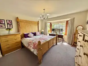 10 Ashgrove ParkImage 16
