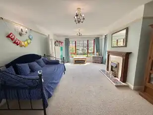 10 Ashgrove ParkImage 8