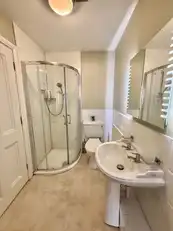 10 Ashgrove ParkImage 18