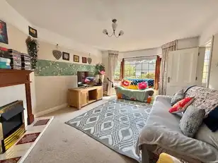 10 Ashgrove ParkImage 5