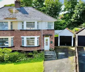 Image 1 for 47 Aberfoyle Crescent