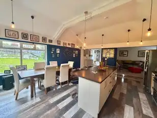 47 Aberfoyle CrescentImage 6