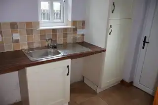 4 Boucher CloseImage 6