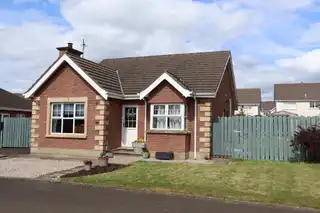 Image 1 for 2 Rosslyn Close