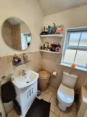 Apt 9 Circular RoadImage 14