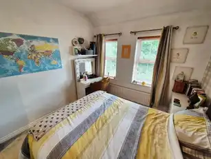 Apt 9 Circular RoadImage 12