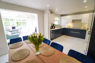 42 Woodlawn AvenueImage 5