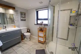 21 Craigs RoadImage 10