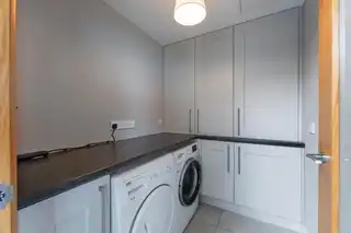 21 Downshire LaneImage 17