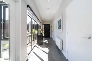 2A Glenview AvenueImage 4
