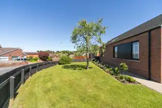 2A Glenview AvenueImage 35