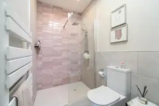 2A Glenview AvenueImage 18