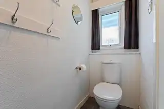 21 Farnham ParkImage 16