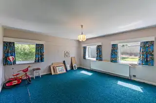 21 Farnham ParkImage 18