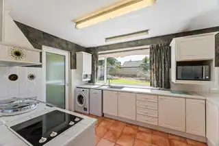 21 Farnham ParkImage 12