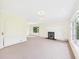 9 Station RoadImage 5