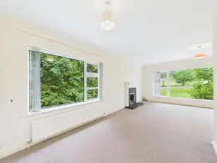 9 Station RoadImage 6