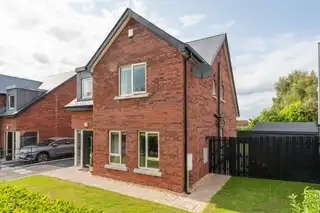 17 Dixon AvenueImage 33